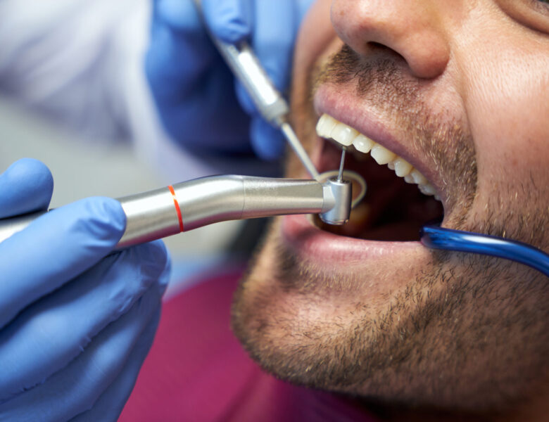 Novembro Azul: Higienização inadequada e falta de acompanhamento de médicos e dentistas aumentam riscos de diagnóstico tardio e mais grave de doenças