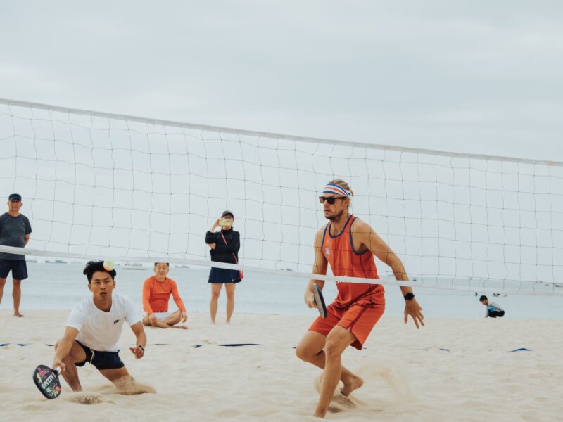 Qual a diferença entre tênis e beach tennis?